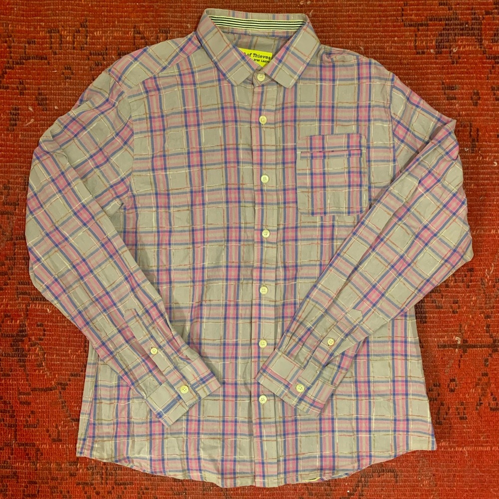 Descendant of Thieves “Suite Change”